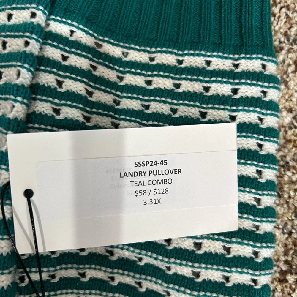 Stitches & Stripes Green and White V-Neck Sweater Size S-M NWT